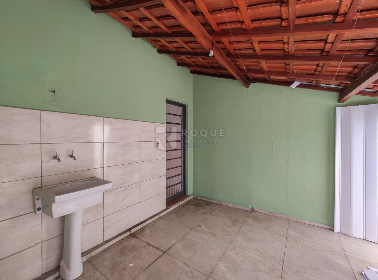 Casa Residencial para aluguel no bairro Vila Teixeira Marques: Área de serviço 