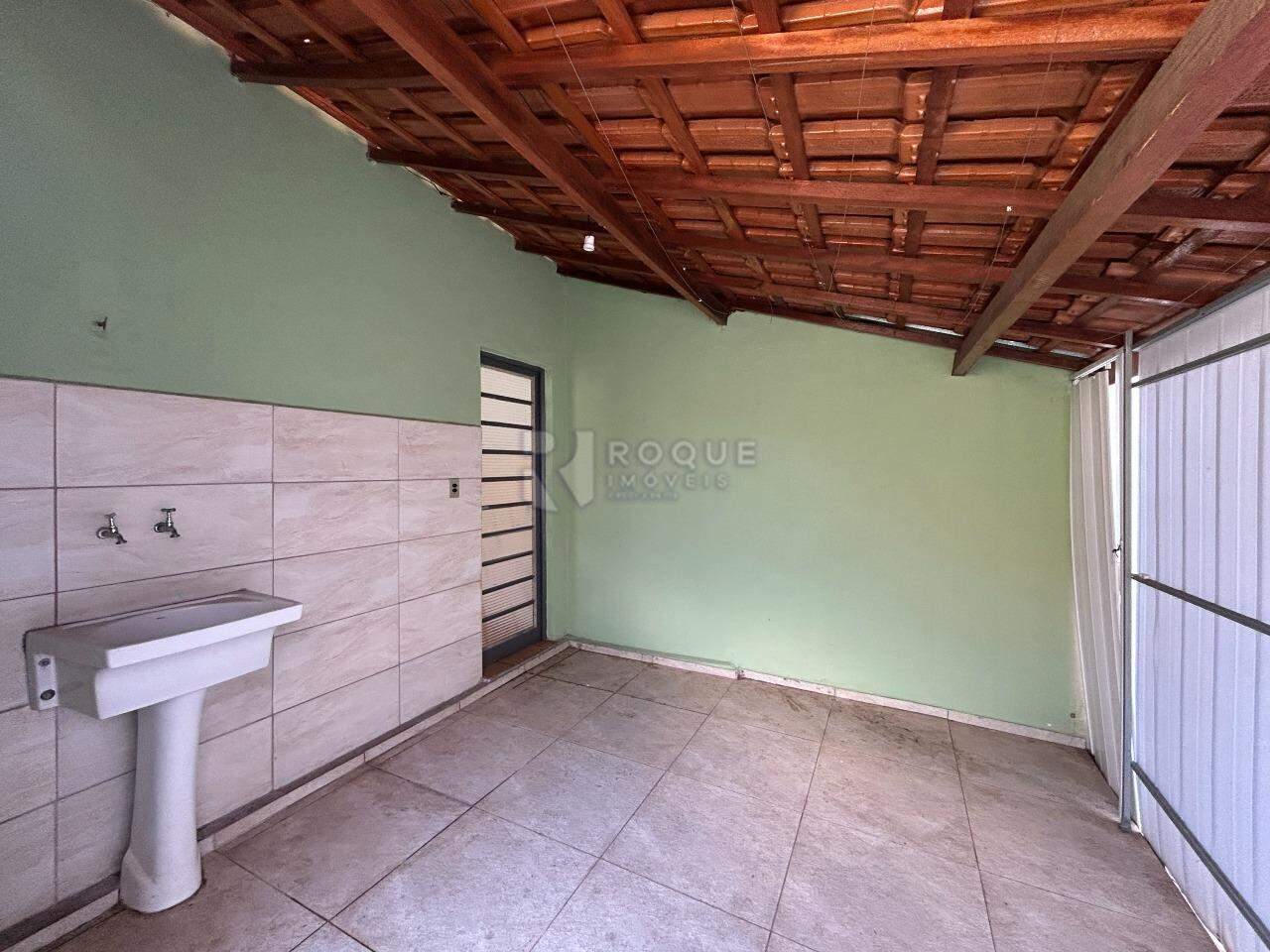 Casa Residencial para aluguel no bairro Vila Teixeira Marques: Área de serviço 
