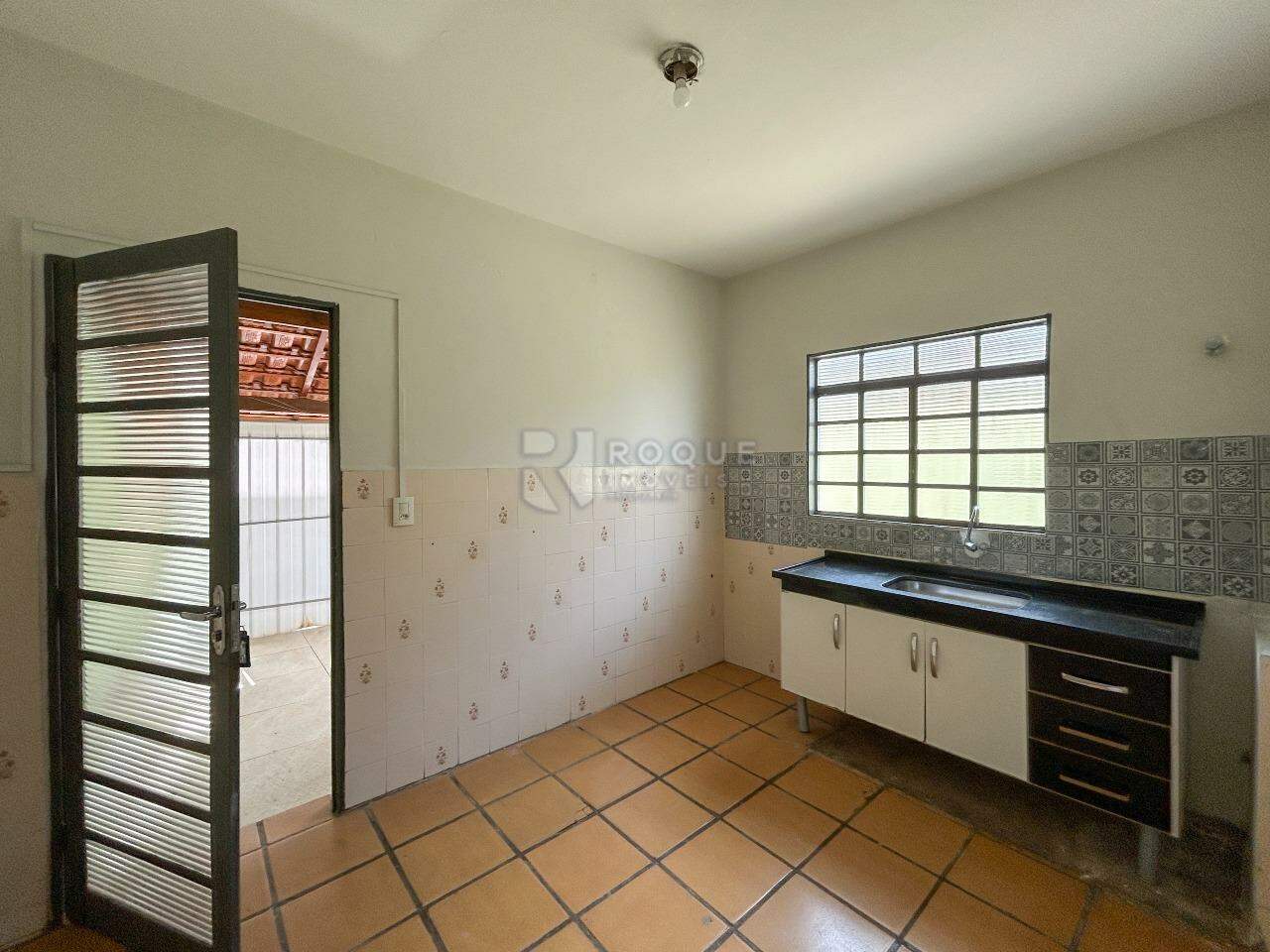 Casa Residencial para aluguel no bairro Vila Teixeira Marques: Cozinha 