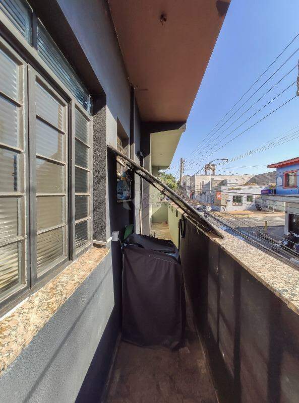 Salas/Conjuntos para aluguel no bairro Centro: Sacada 
