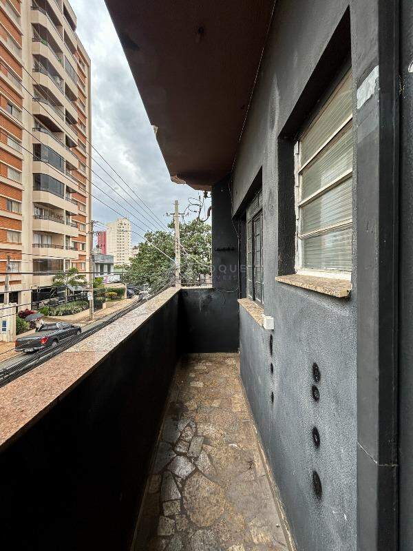 Salas/Conjuntos para aluguel no bairro Centro: Sacada 