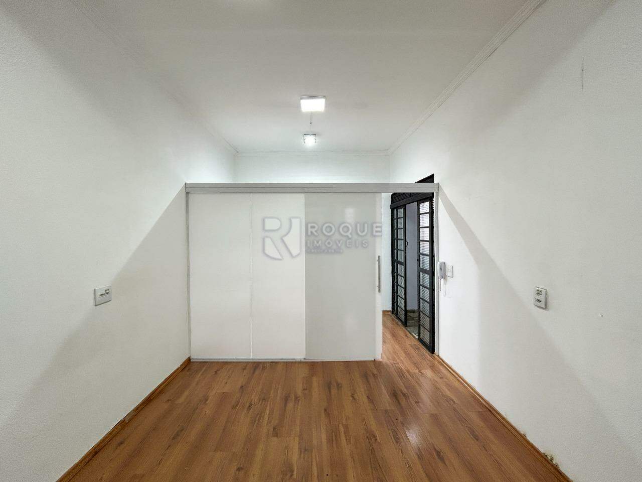 Salas/Conjuntos para aluguel no bairro Centro: Sala