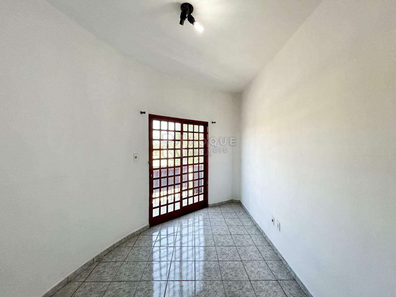 Barracão/Galpão para aluguel no bairro Jardim Esmeralda: Sala 2 segundo andar 