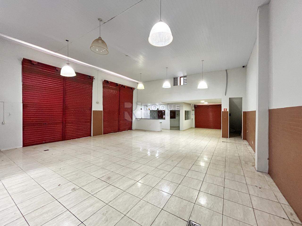 Barracão/Galpão para aluguel no bairro Jardim Esmeralda: Salão