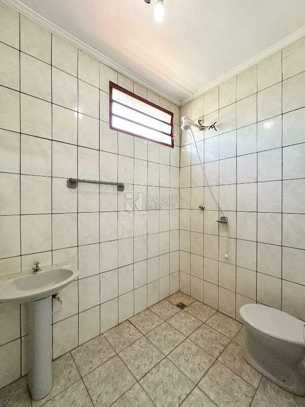 Barracão/Galpão para aluguel no bairro Jardim Esmeralda: WC social Sala 2