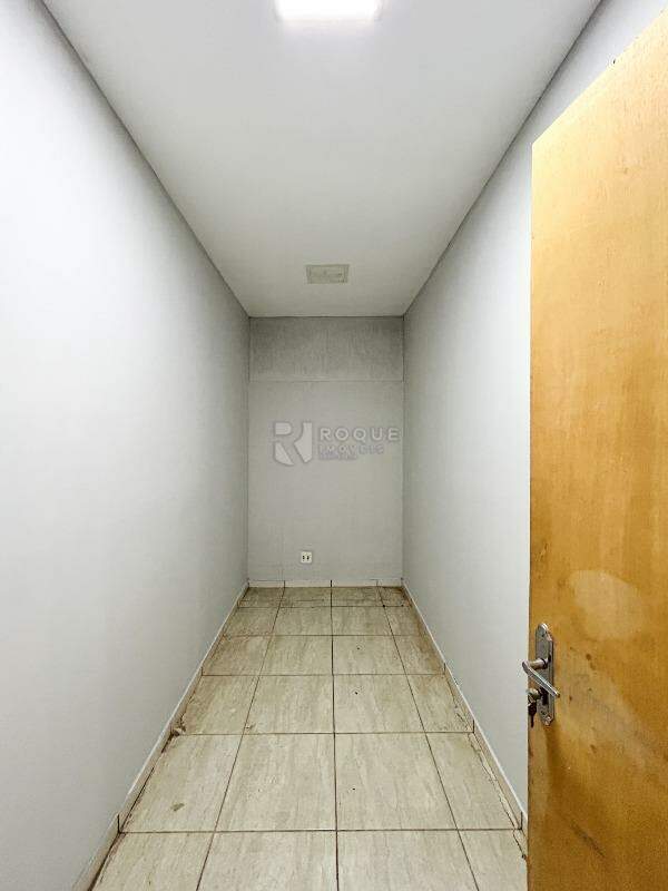 Barracão/Galpão para aluguel no bairro Jardim Esmeralda: Despensa 