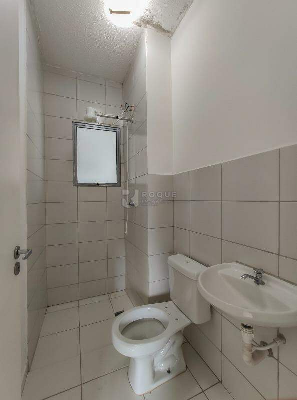 Apartamento para aluguel no bairro Jardim Parque Novo Mundo: WC social 