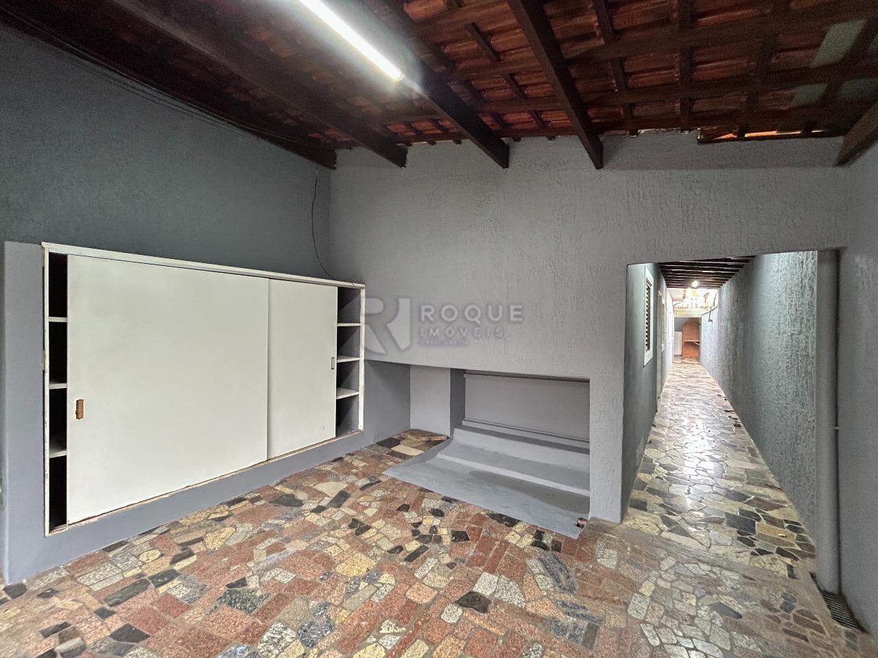 Casa Residencial para aluguel no bairro Jardim Nova Europa: Garagem