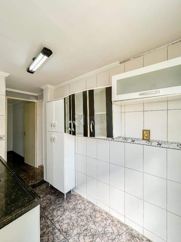 Apartamento para aluguel no bairro Jardim Olga Veroni: Cozinha