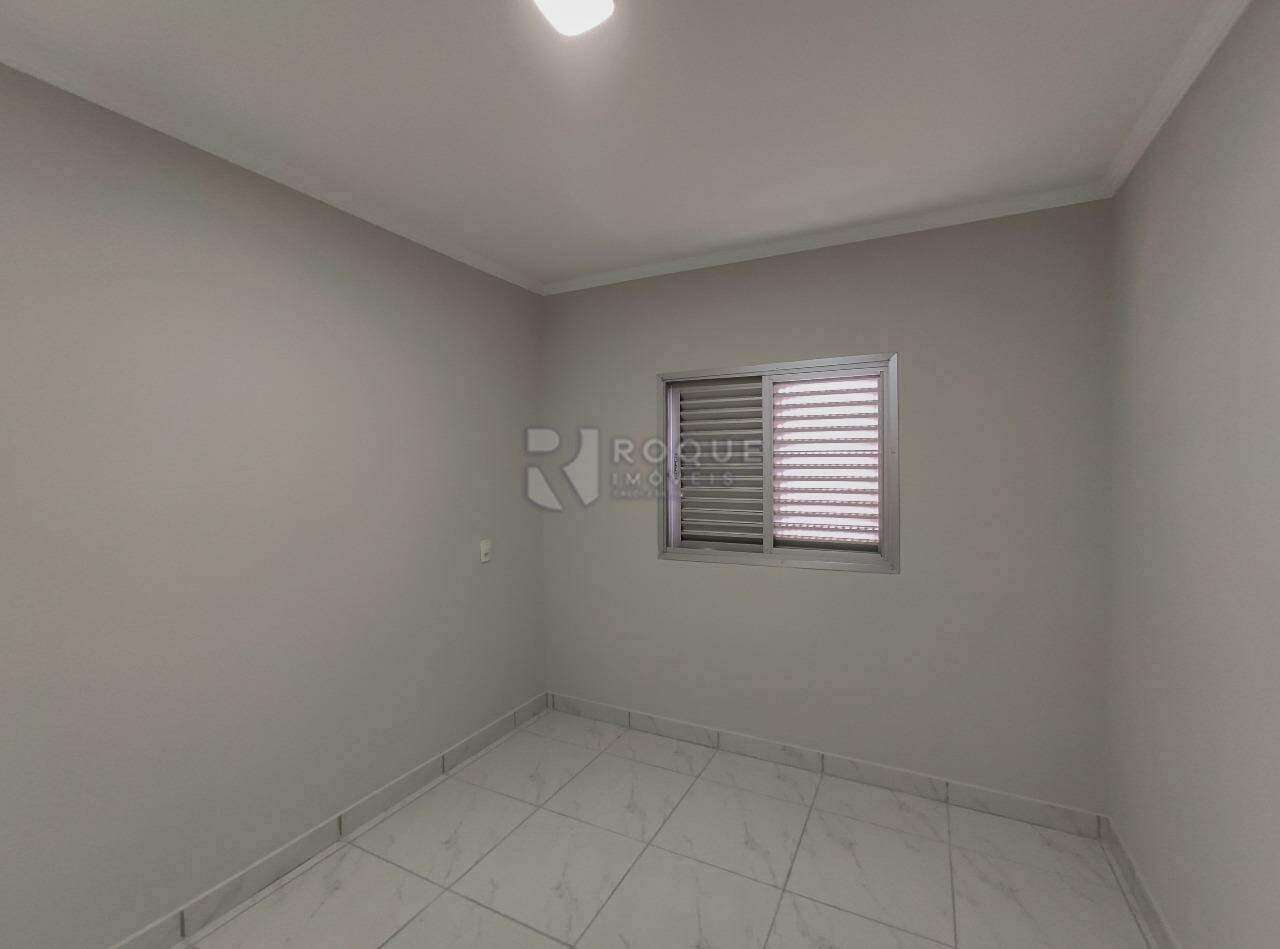Apartamento para aluguel no bairro Chácaras Antonieta: Dormitório 1