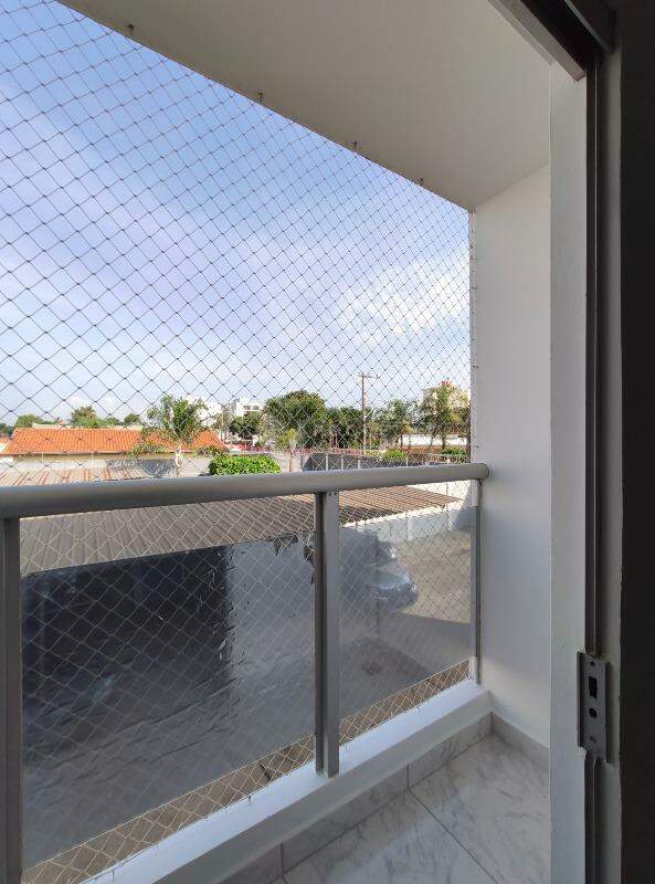 Apartamento para aluguel no bairro Chácaras Antonieta: Sacada