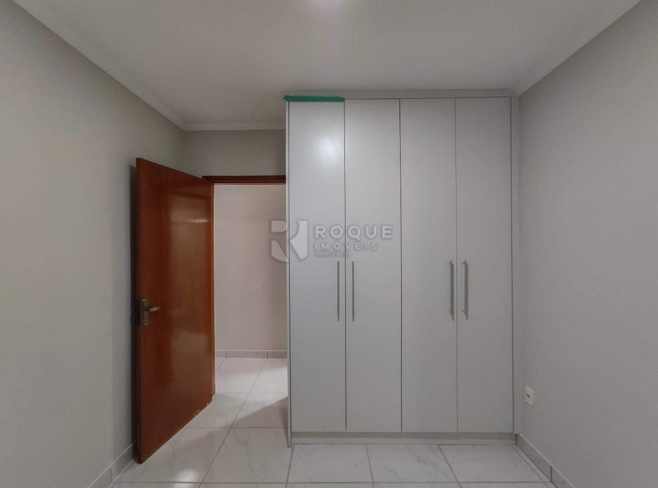Apartamento para aluguel no bairro Chácaras Antonieta: Dormitório 1