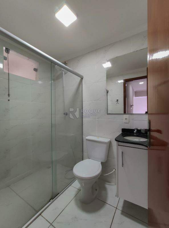 Apartamento para aluguel no bairro Chácaras Antonieta: WC social