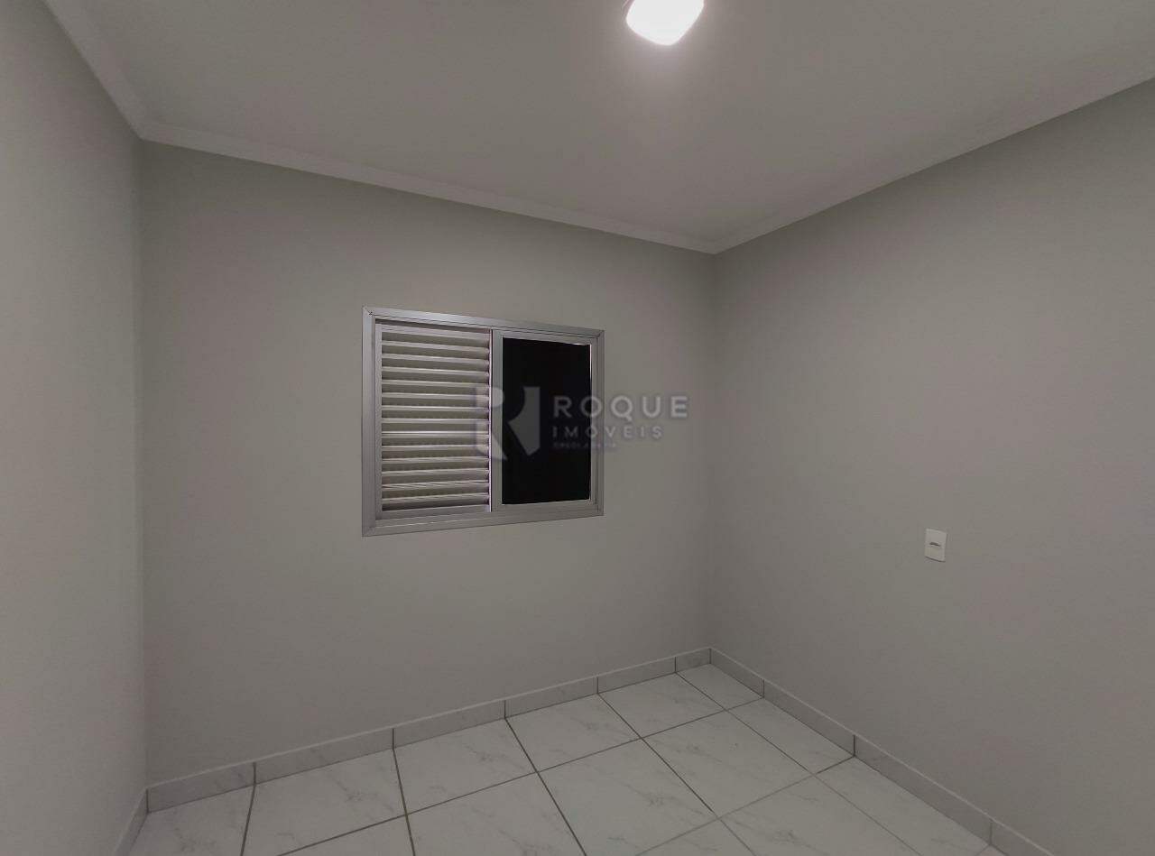 Apartamento para aluguel no bairro Chácaras Antonieta: Dormitório 2