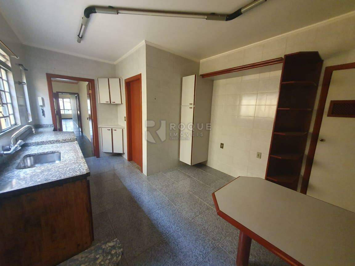 Casa Residencial para aluguel no bairro Parque Real: Cozinha 