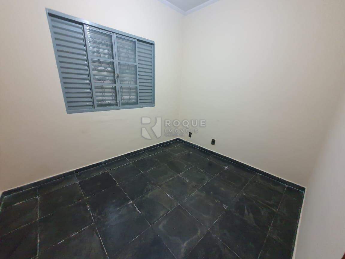 Casa Residencial para aluguel no bairro Parque Real: Dormitório 2