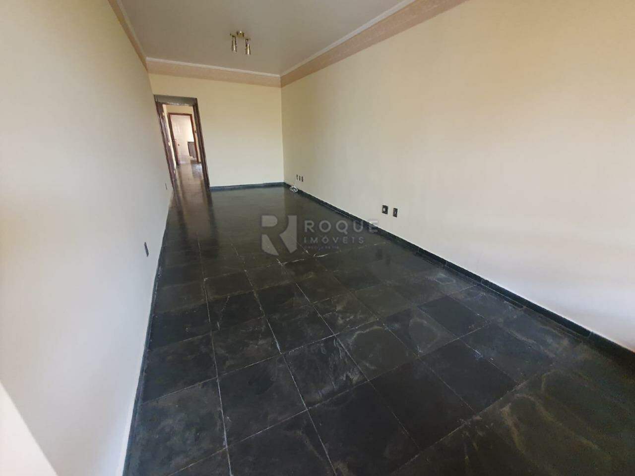 Casa Residencial para aluguel no bairro Parque Real: Sala 