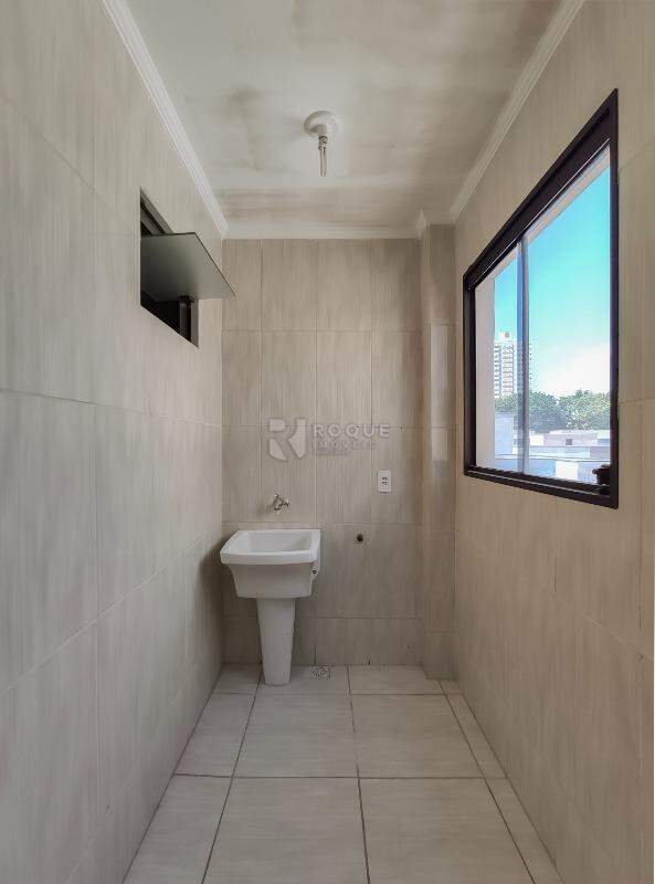 Apartamento para aluguel no bairro Jardim Cidade Universitária I: Área de serviço 