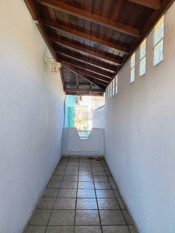 Casa em condomínio para aluguel no bairro Parque Egisto Ragazzo: Sacada