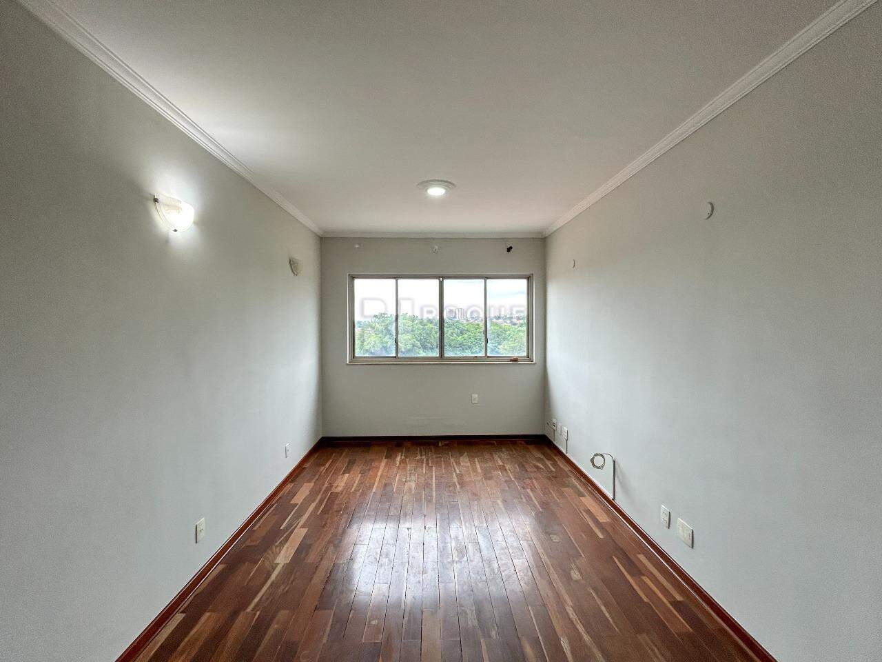 Apartamento para aluguel no bairro Centro: Sala