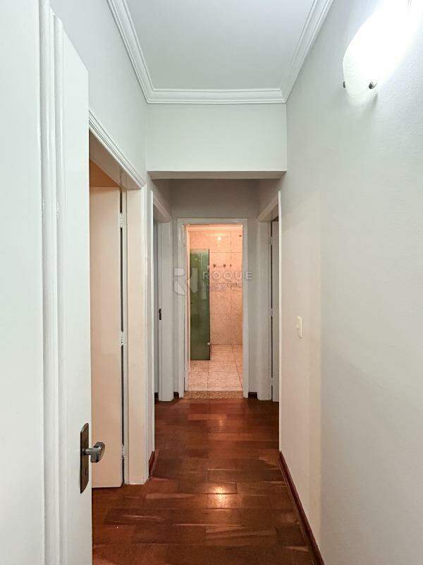 Apartamento para aluguel no bairro Centro: Hall 