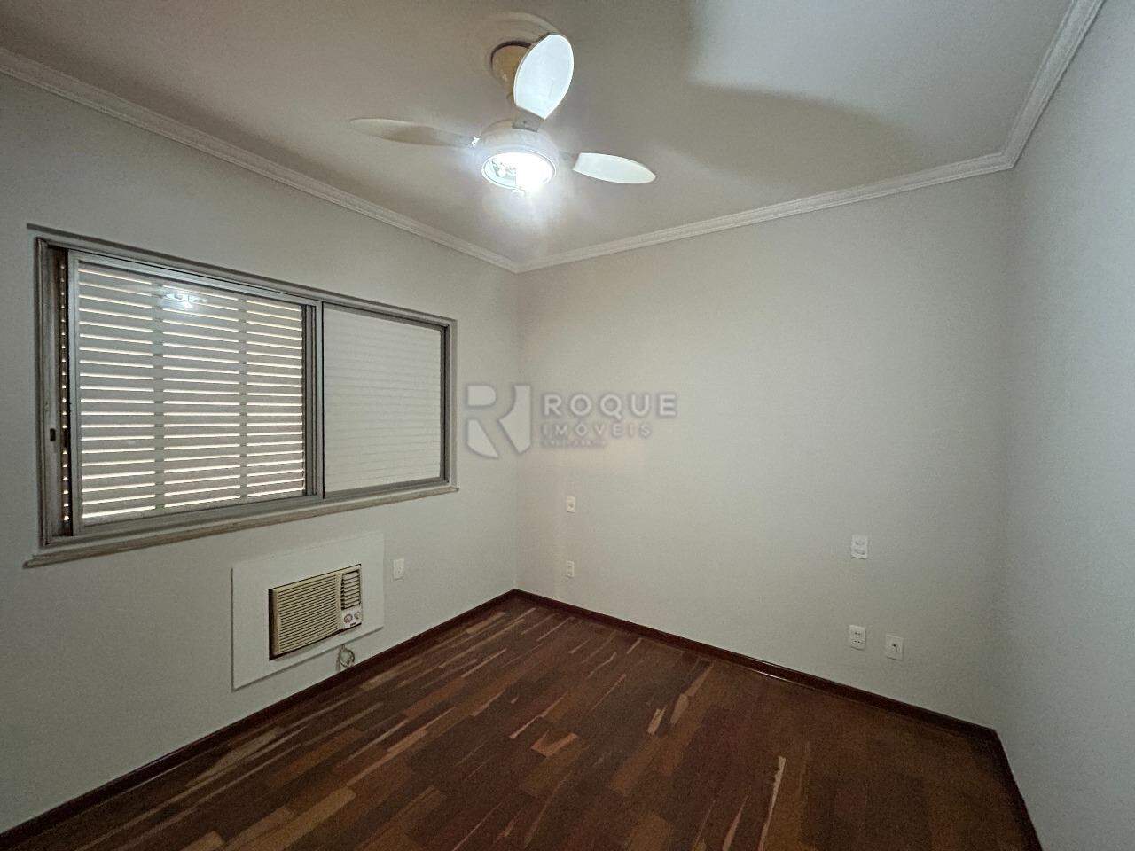 Apartamento para aluguel no bairro Centro: Dormitório 3 suíte