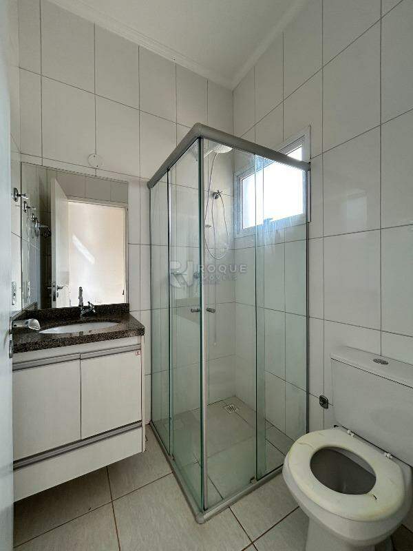 Kitnet para aluguel no bairro Jardim Cidade Universitária I: WC social 