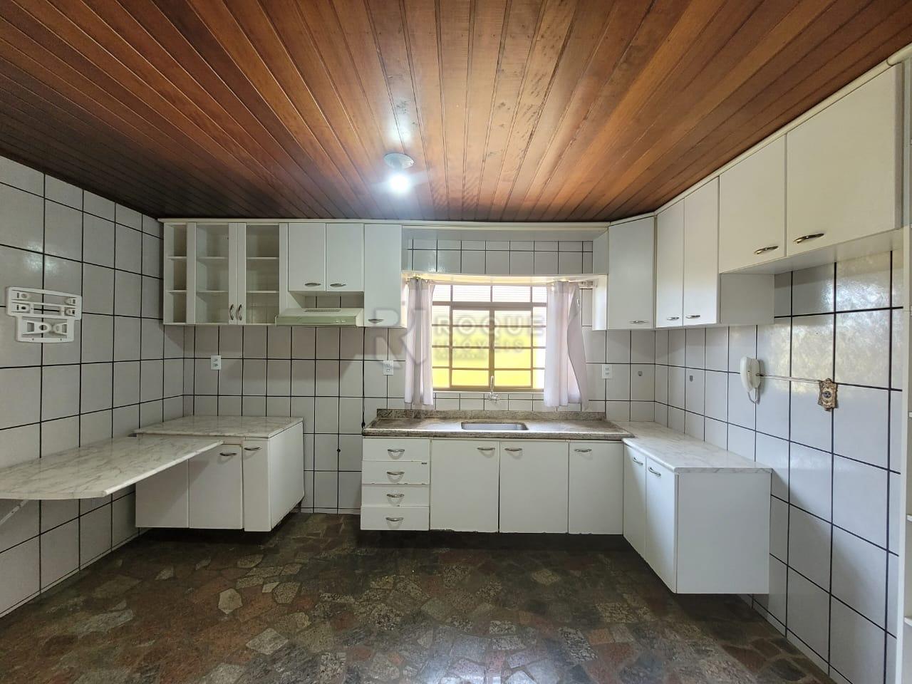 Casa Residencial para aluguel no bairro Jardim Santo André: Cozinha