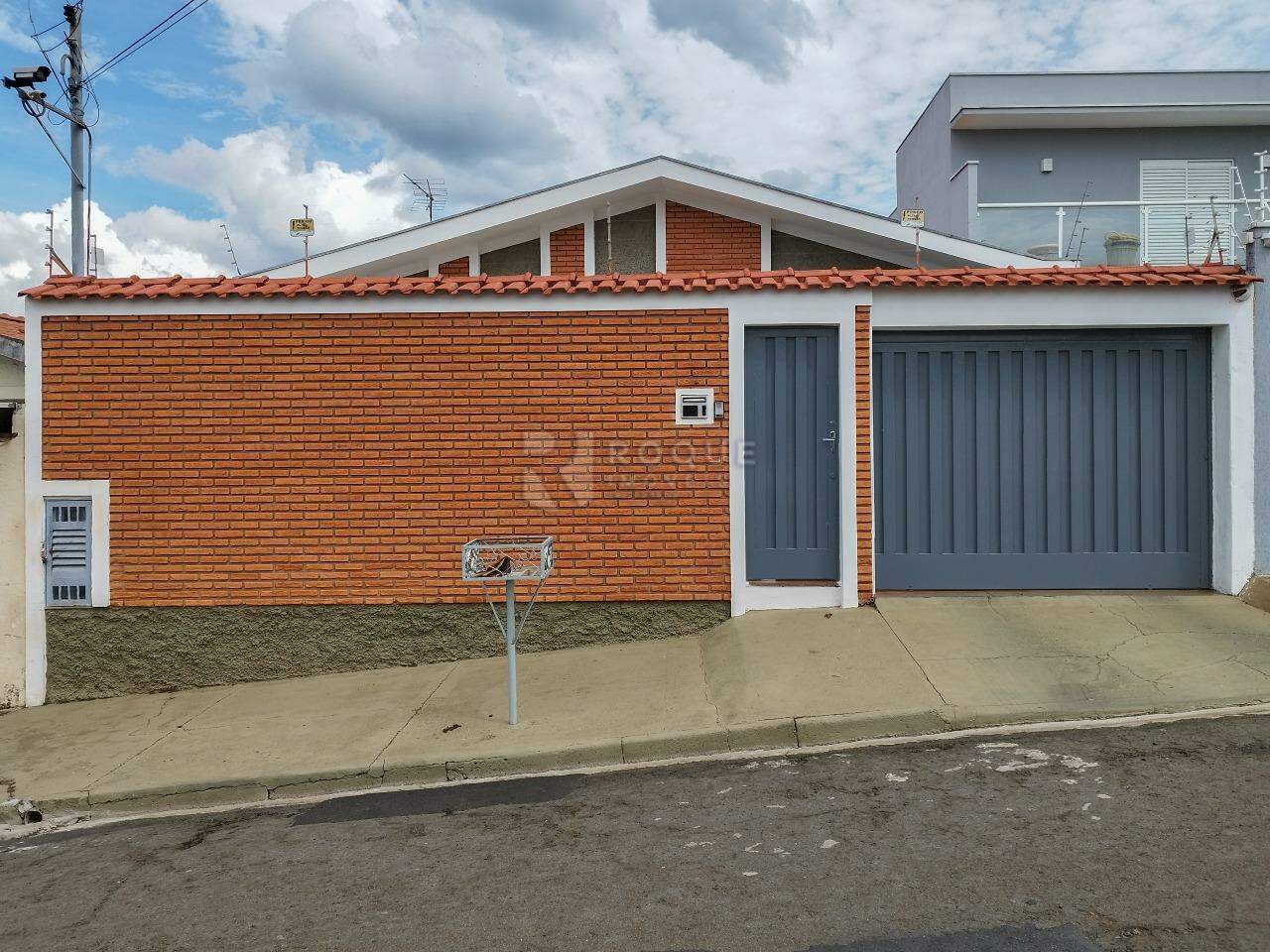 Casa Residencial para aluguel no bairro Jardim Nova Suiça: Fachada 