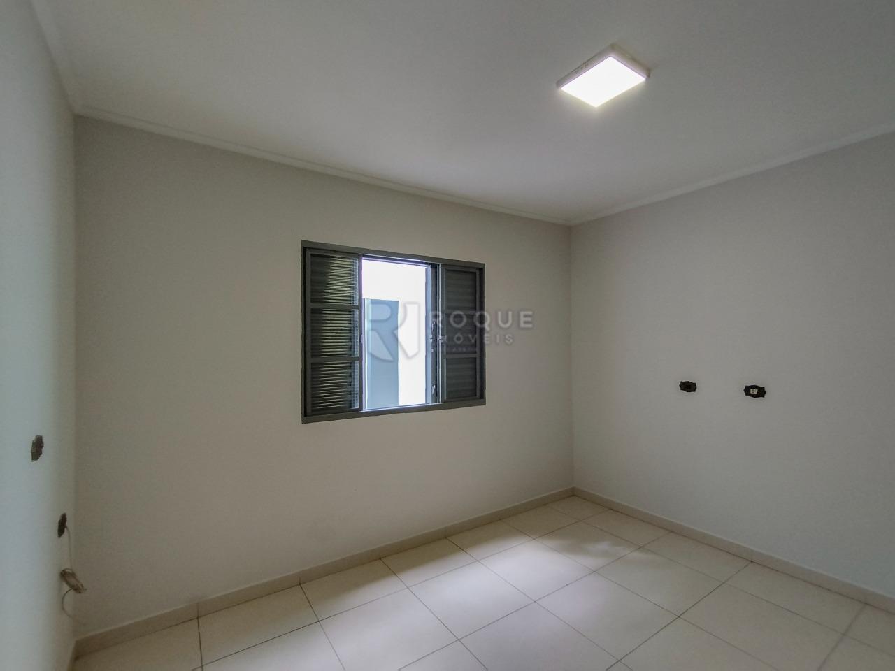 Casa Residencial para aluguel no bairro Jardim Nova Suiça: Dormitório 3 suíte 