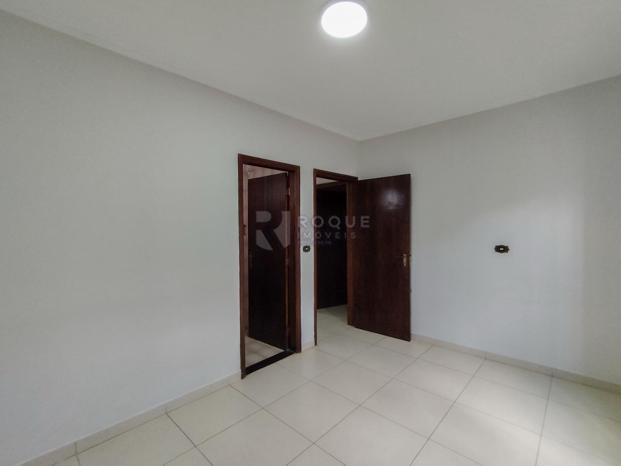 Casa Residencial para aluguel no bairro Jardim Nova Suiça: Dormitório 3 suíte