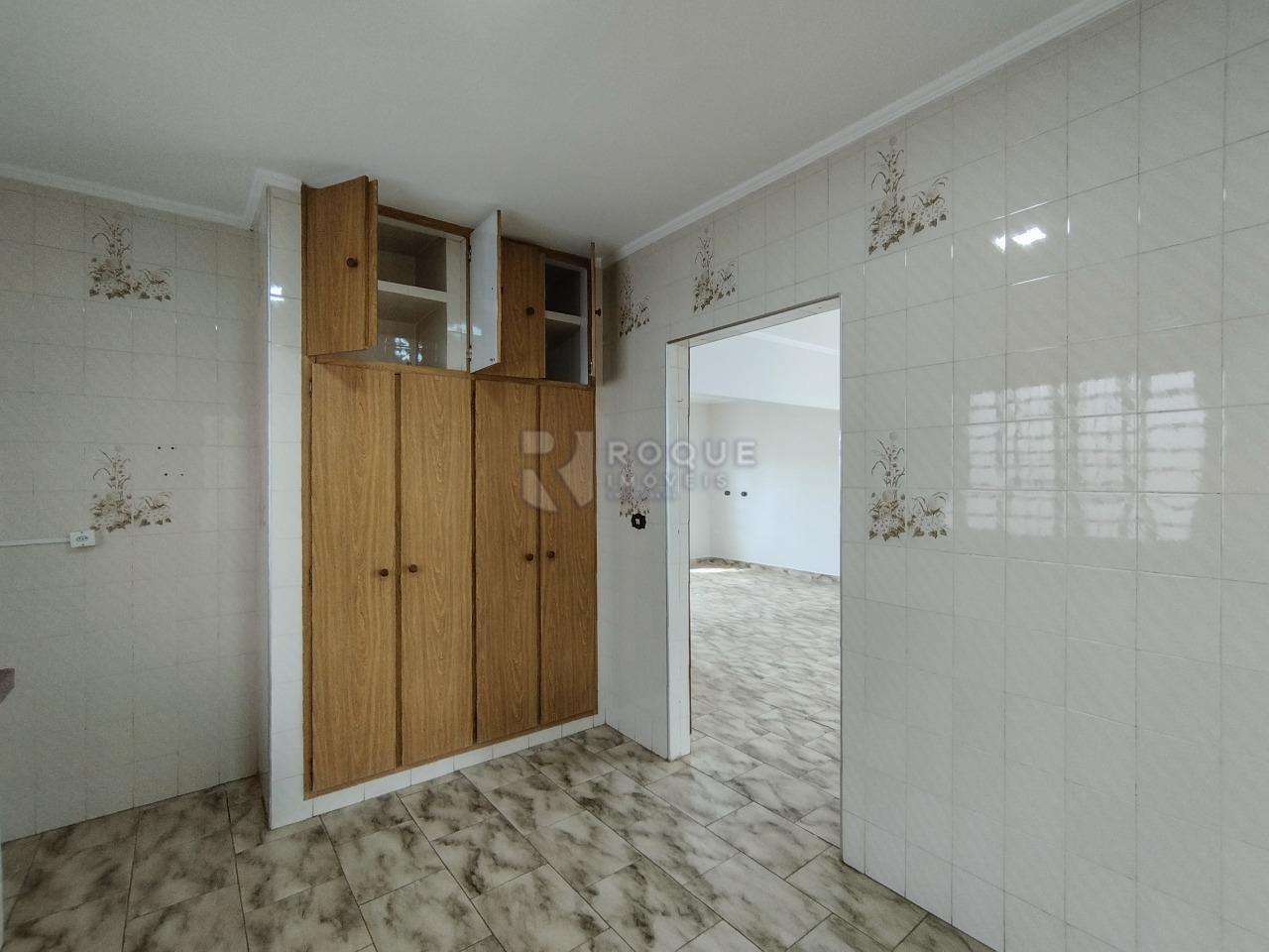 Casa Residencial para aluguel no bairro Jardim Nova Suiça: Cozinha 