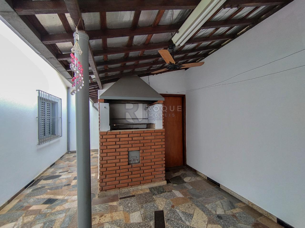 Casa Residencial para aluguel no bairro Jardim Nova Suiça: Churrasqueira 