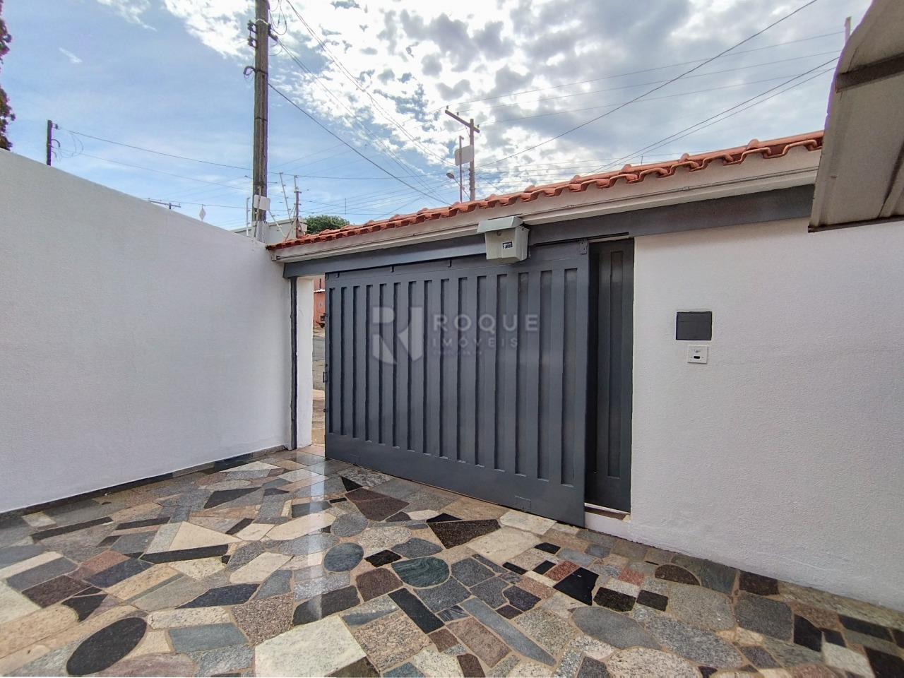 Casa Residencial para aluguel no bairro Jardim Nova Suiça: Frente 