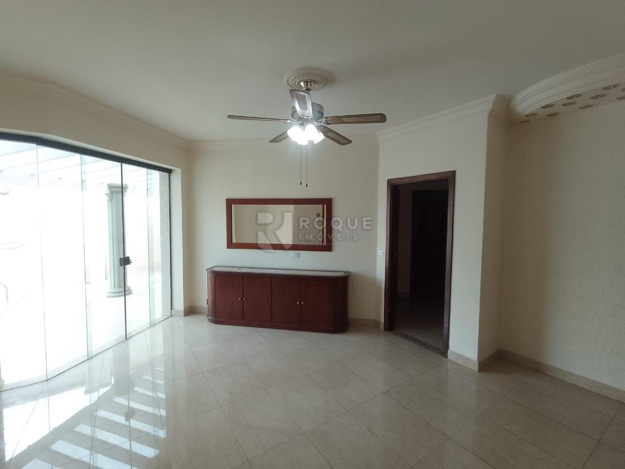 Casa em condomínio para aluguel no bairro Jardim Residencial Monsenhor Rossi: Sala de jantar