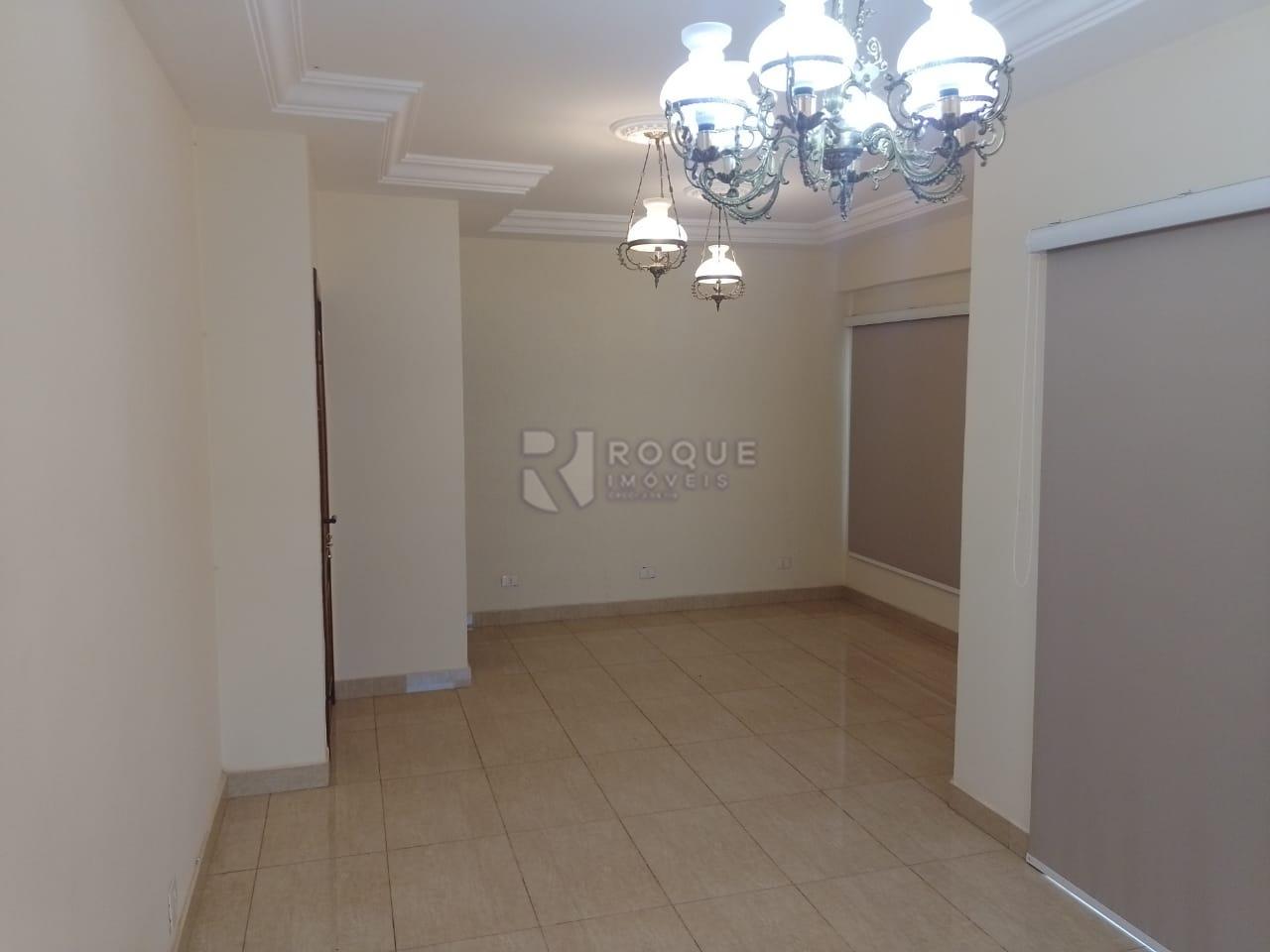 Casa em condomínio para aluguel no bairro Jardim Residencial Monsenhor Rossi: Sala de TV