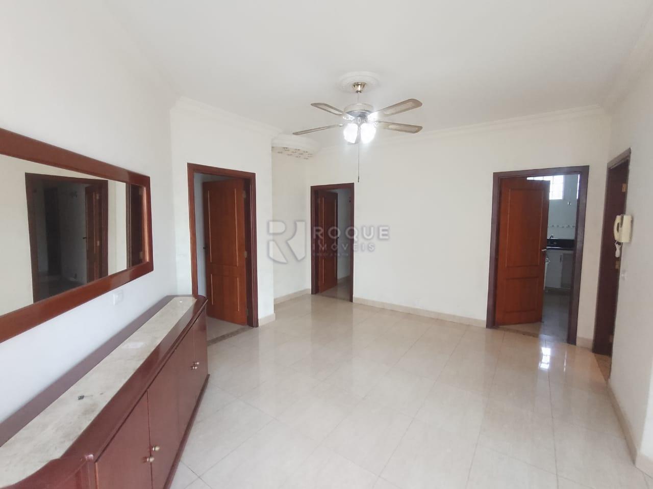 Casa em condomínio para aluguel no bairro Jardim Residencial Monsenhor Rossi: Sala de jantar