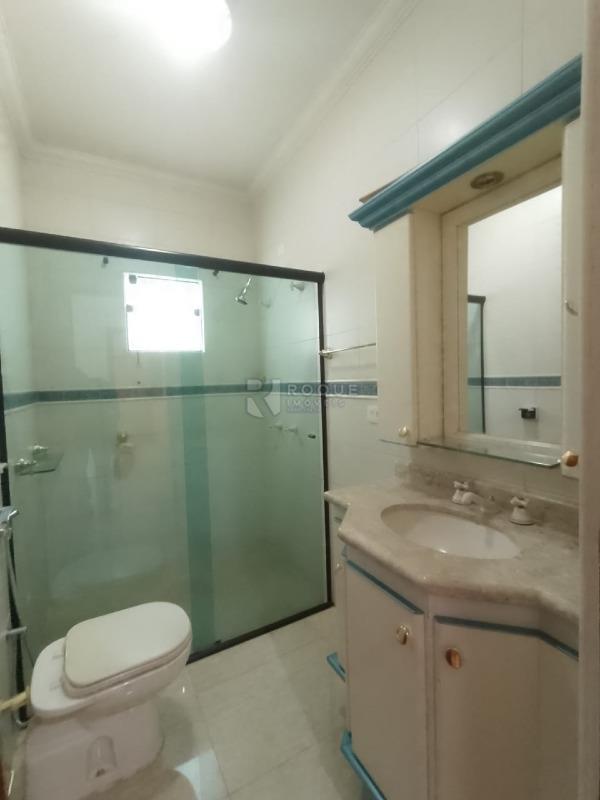 Casa em condomínio para aluguel no bairro Jardim Residencial Monsenhor Rossi: WC social