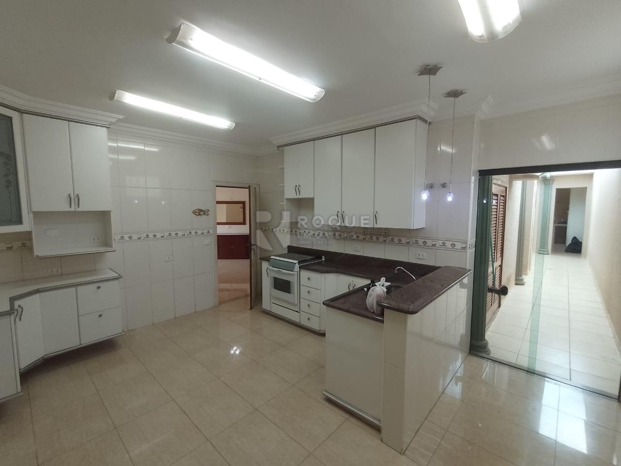 Casa em condomínio para aluguel no bairro Jardim Residencial Monsenhor Rossi: Cozinha