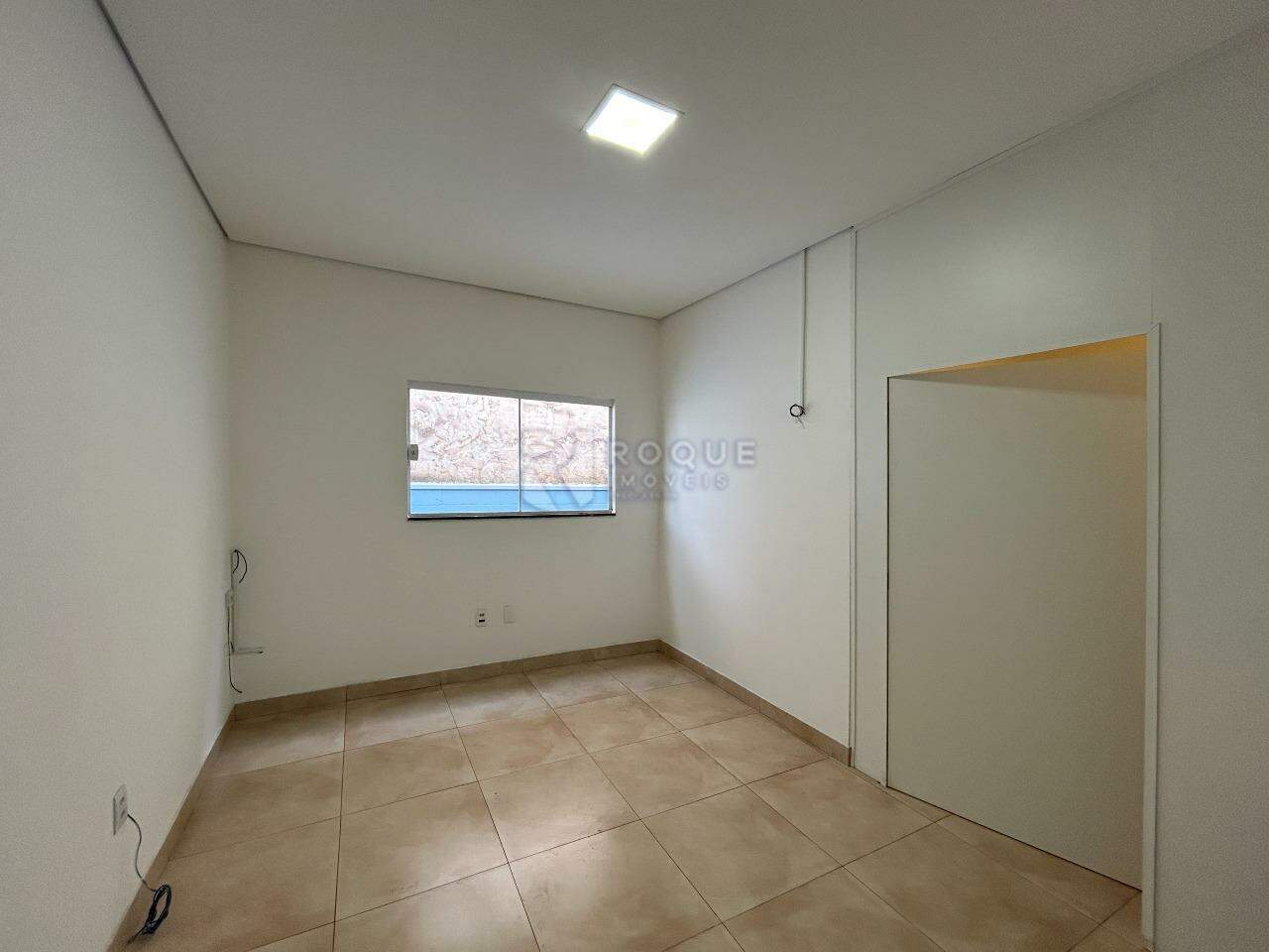 Barracão/Galpão para aluguel no bairro Jardim Anhanguera: Recepção