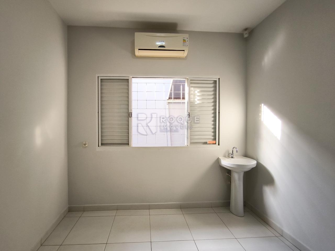 Casa Comercial para aluguel no bairro Vila Claudia: Sala 02