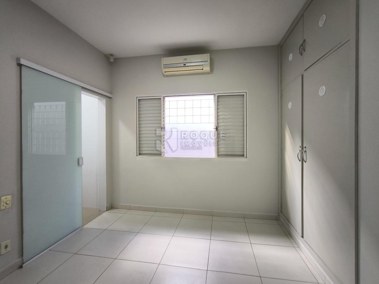Casa Comercial para aluguel no bairro Vila Claudia: Sala 04