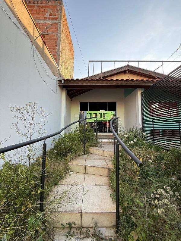 Salas/Conjuntos para aluguel no bairro Parque Residencial Santa Eulália: Frente externa