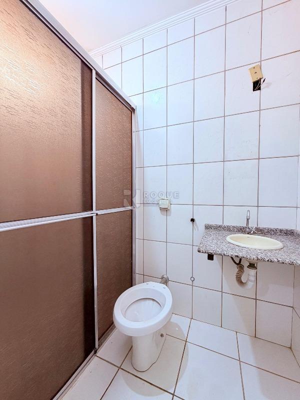 Casa Residencial para aluguel no bairro Jardim Olga Veroni: Wc social