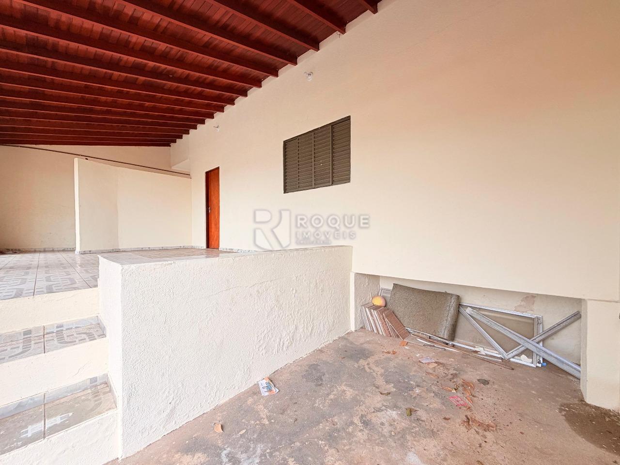 Casa Residencial para aluguel no bairro Jardim Olga Veroni: Garagem