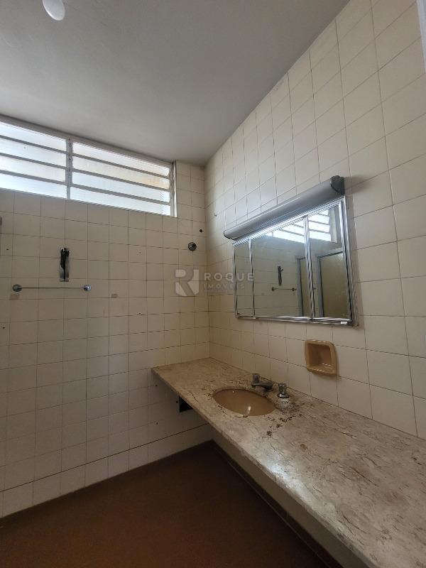 Salas/Conjuntos para aluguel no bairro Centro: WC 1