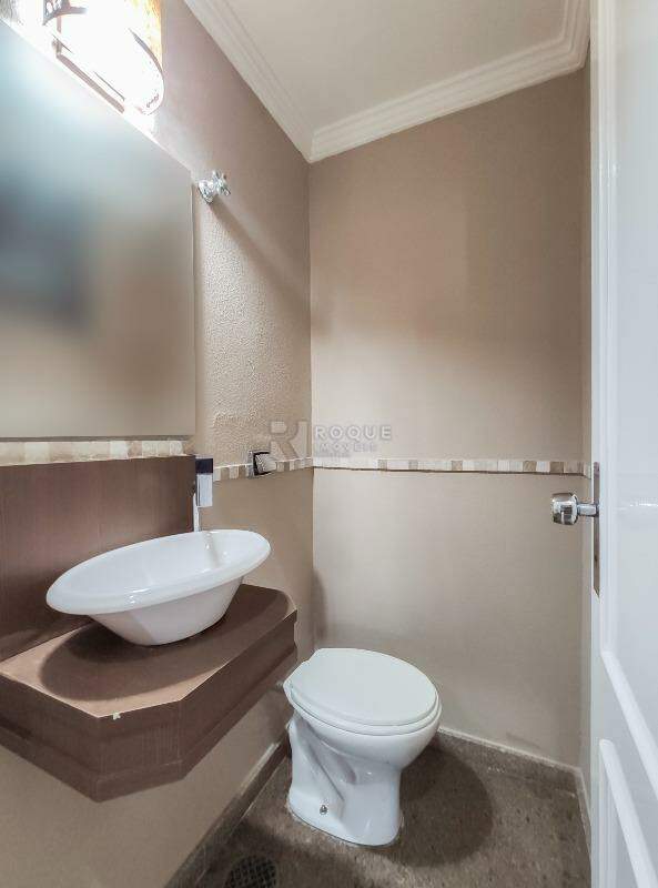 Apartamento para aluguel no bairro Centro: Lavabo 