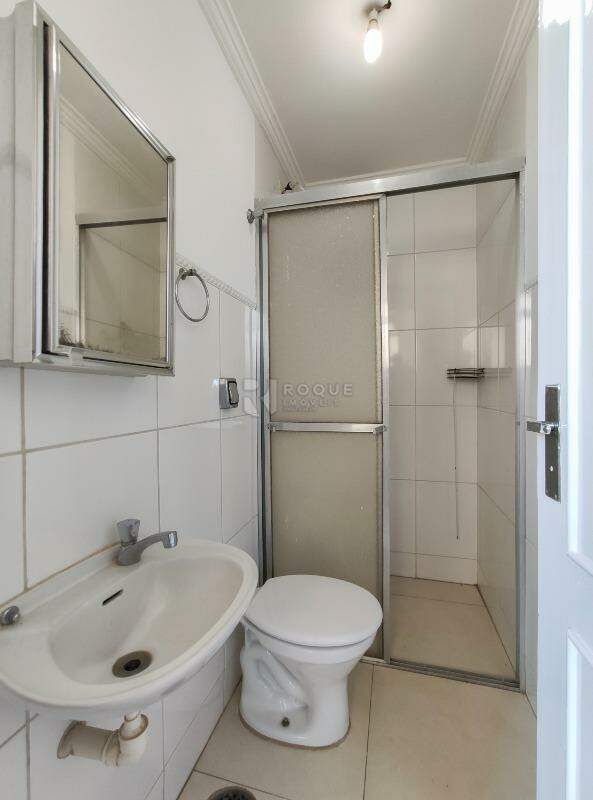 Apartamento para aluguel no bairro Centro: WC fundo 