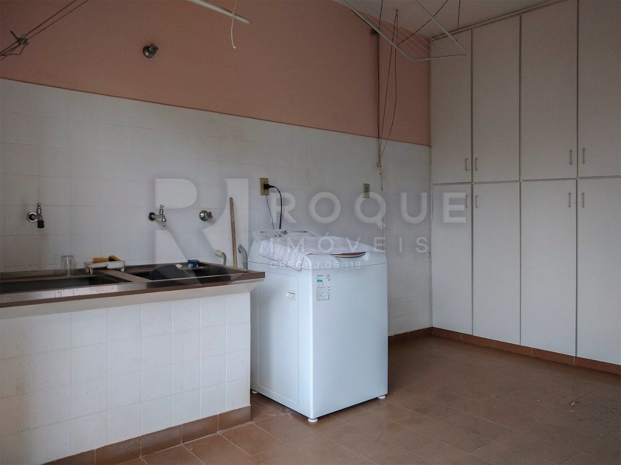 Casa Residencial para aluguel no bairro Centro: Área de serviço