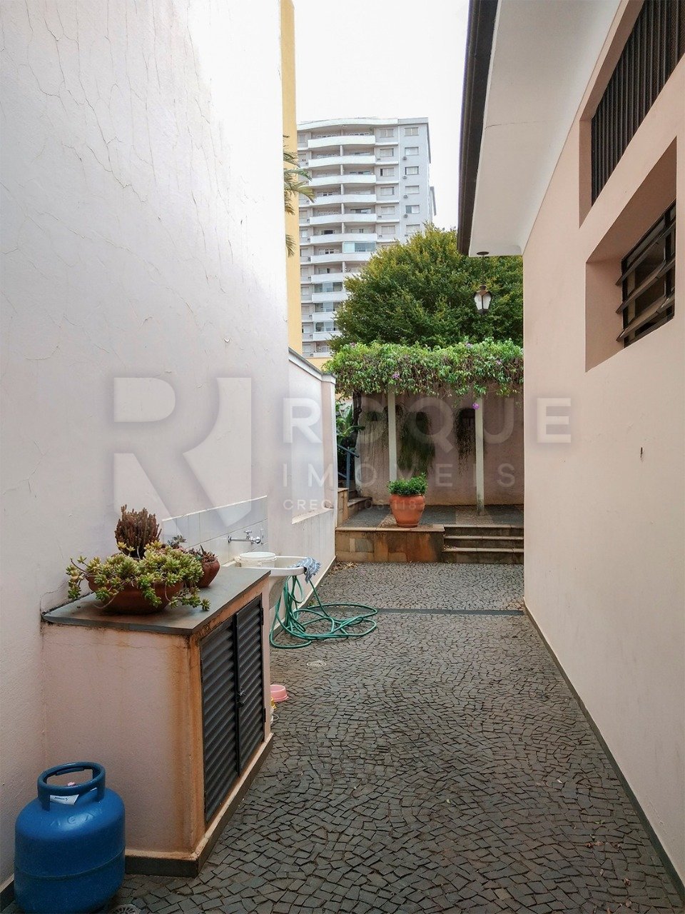 Casa Residencial para aluguel no bairro Centro: Corredor 